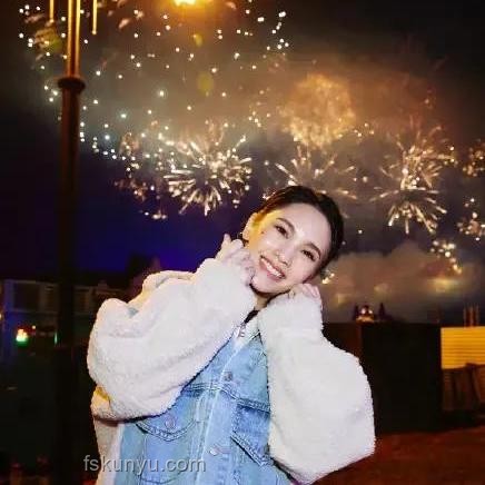 李荣浩式高考祝福打造指南，连续10年传递温情